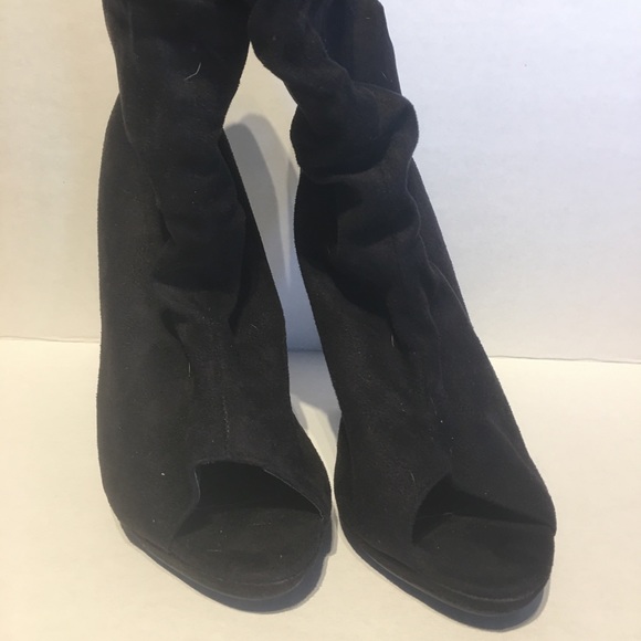 Black suede ankle boots - Picture 3 of 5